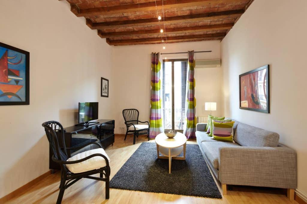 Beautiful apartment in Eixample Barcelona Exterior foto